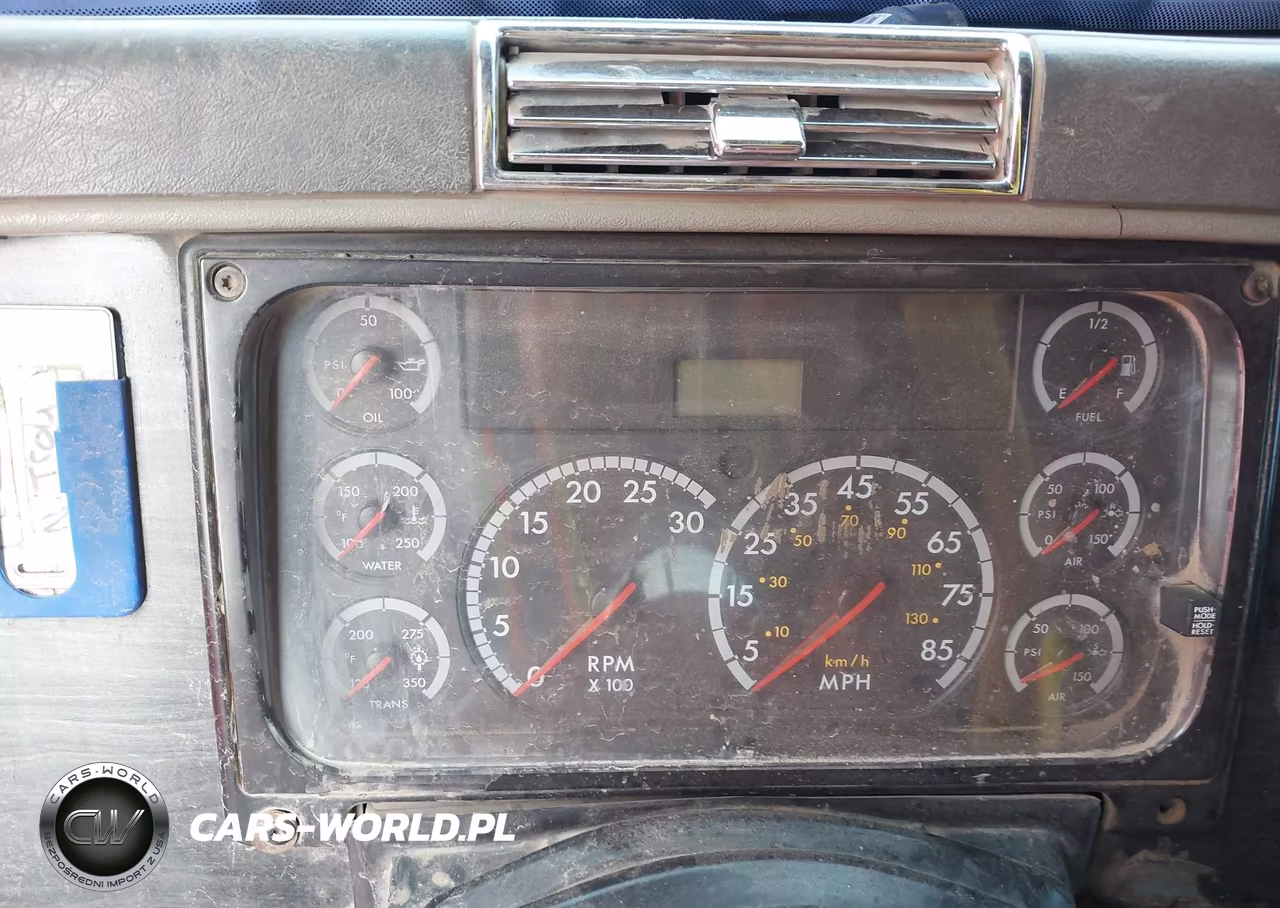 2004 Freightliner Conventional Columbia VIN:1FUJA6CK74LM83114 - 5