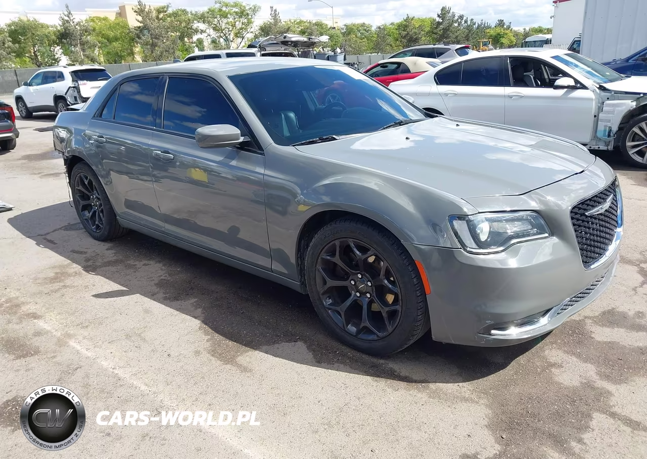 2019 Chrysler 300 300S – zdjęcie 1 z 17
