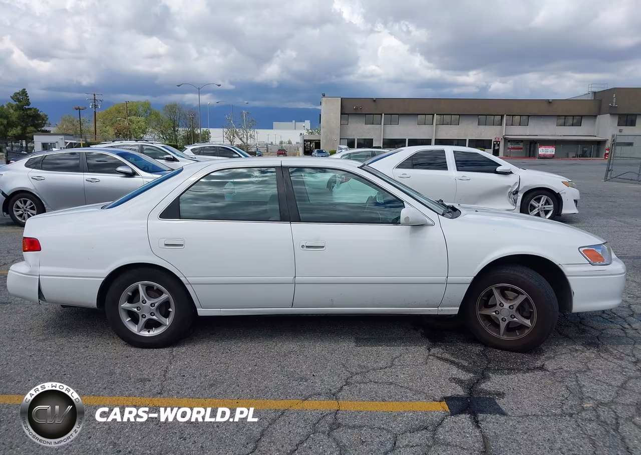2001 Toyota Camry Le VIN:4T1BG22K01U845452 - 13