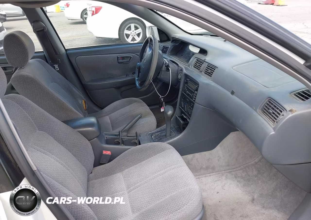 2001 Toyota Camry Le VIN:4T1BG22K01U845452 - 5