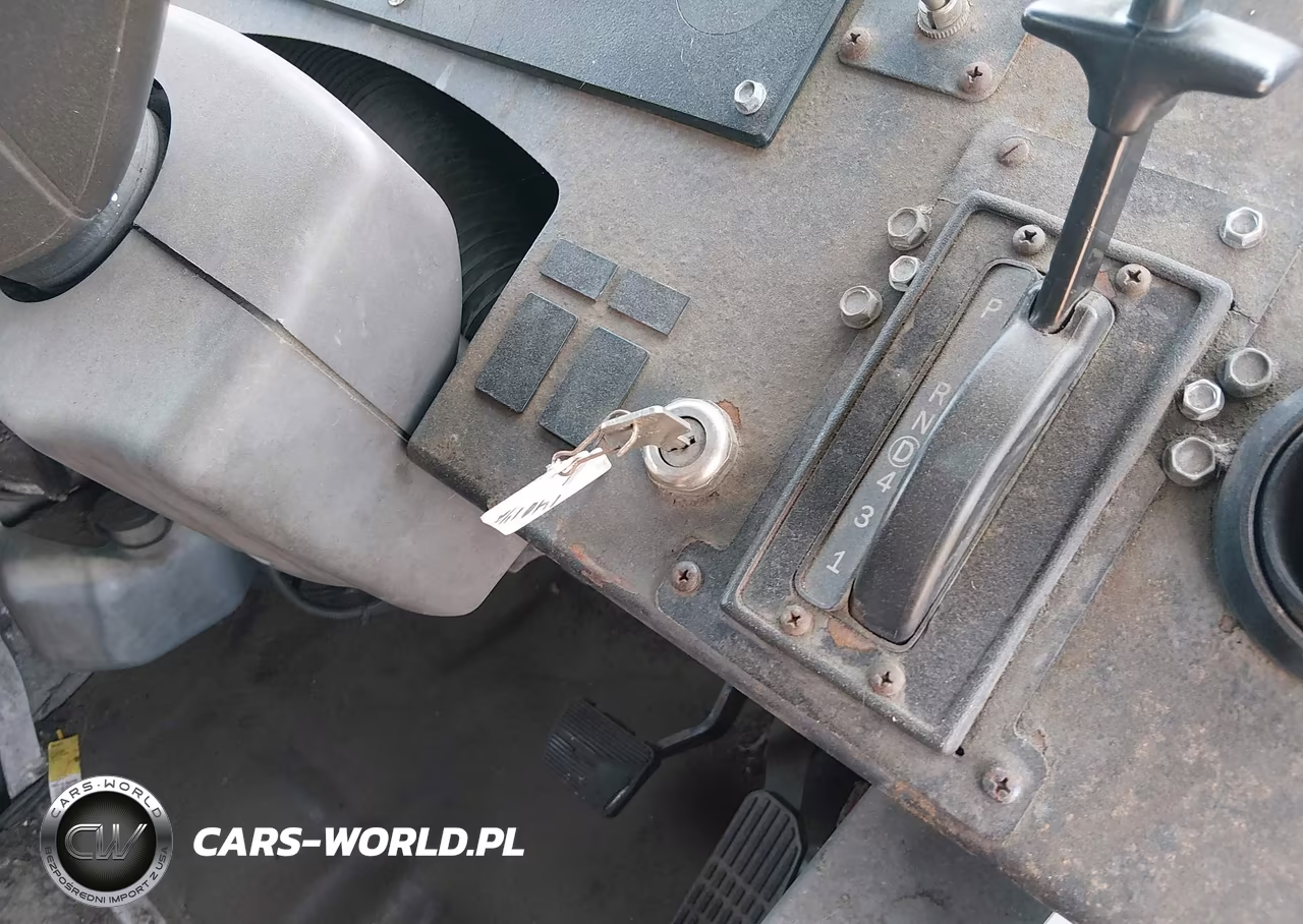 2004 Freightliner Chassis M Line Walk-In Van VIN:4UZAARBW14CM98992 - 10