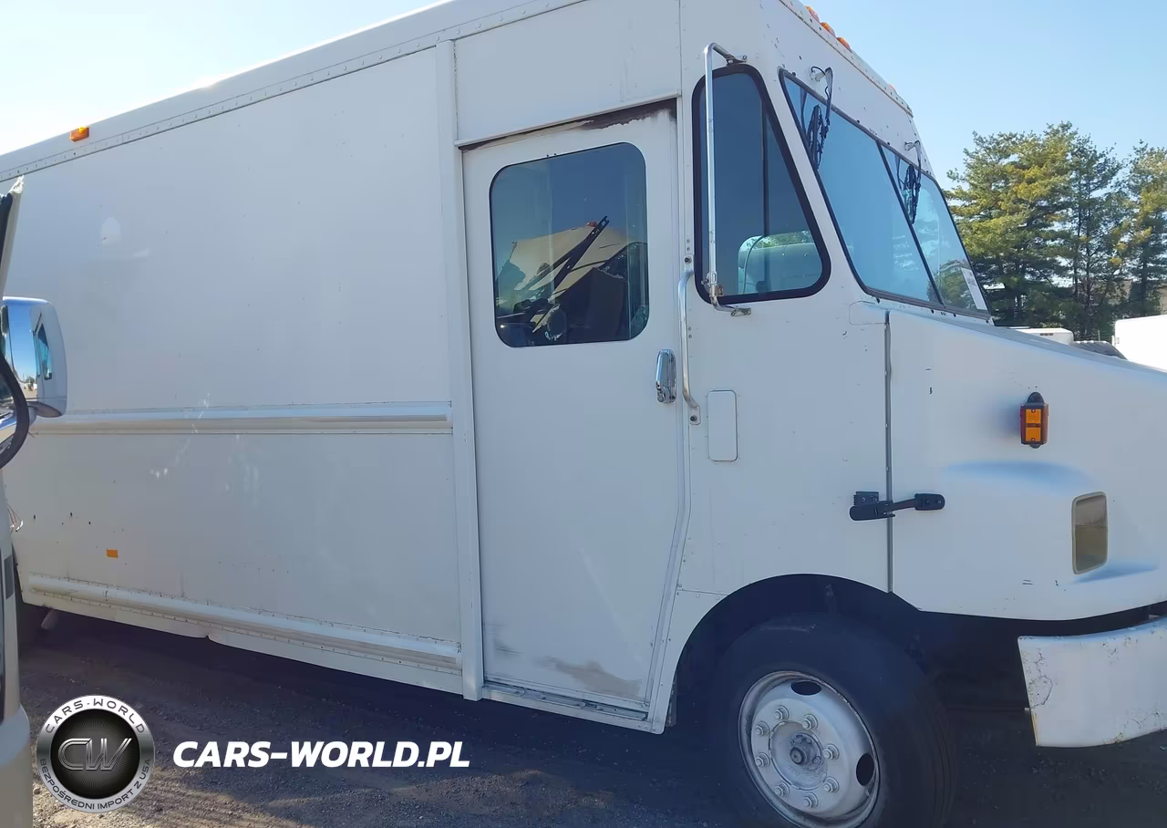 2004 Freightliner Chassis M Line Walk-In Van VIN:4UZAARBW14CM98992 - 13