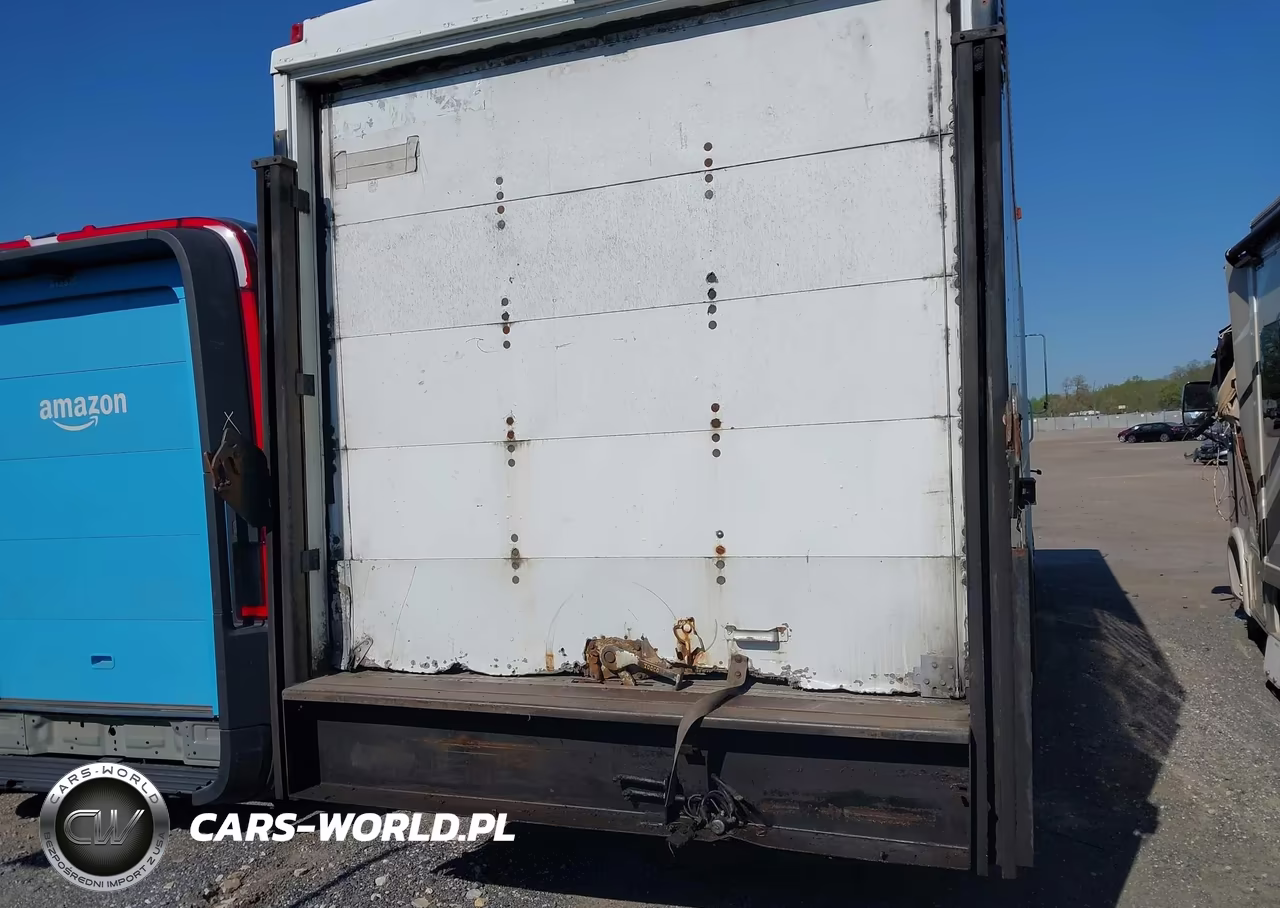 2004 Freightliner Chassis M Line Walk-In Van VIN:4UZAARBW14CM98992 - 15
