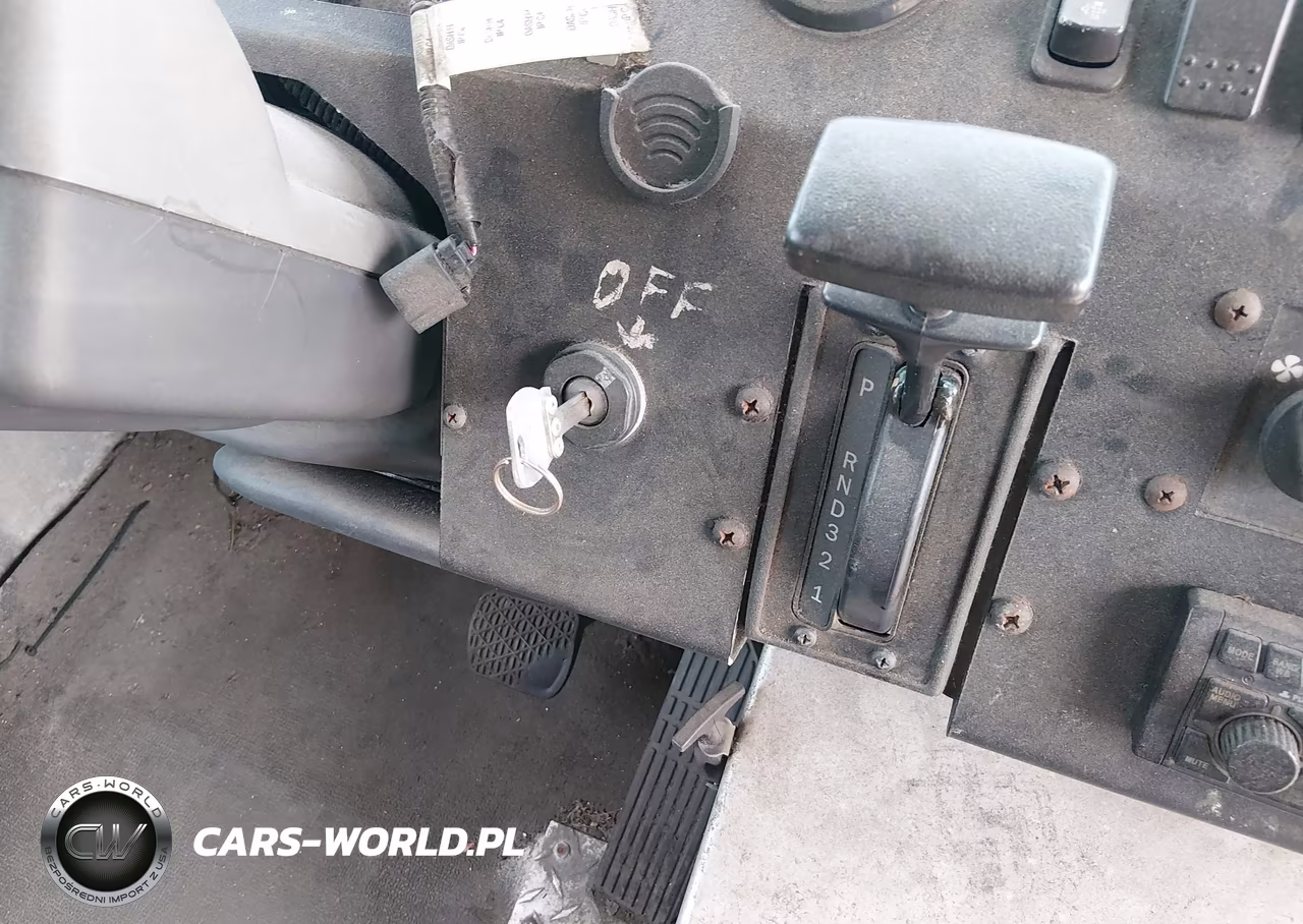 2008 Freightliner Chassis M Line Walk-In Van VIN:4UZAARDU58CZ90801 - 10