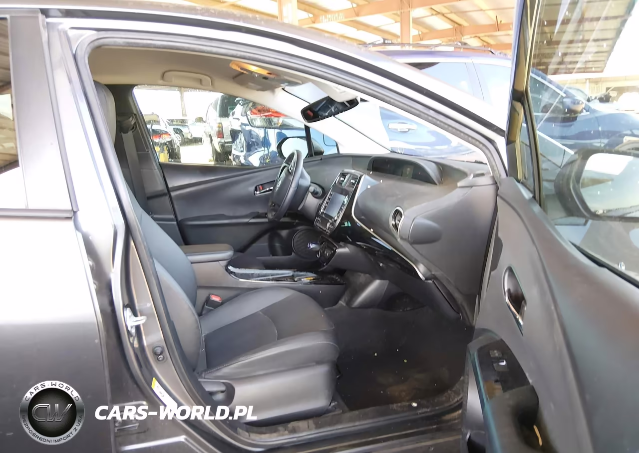 2022 Toyota Prius Xle VIN:JTDKAMFU2N3168168 - 5