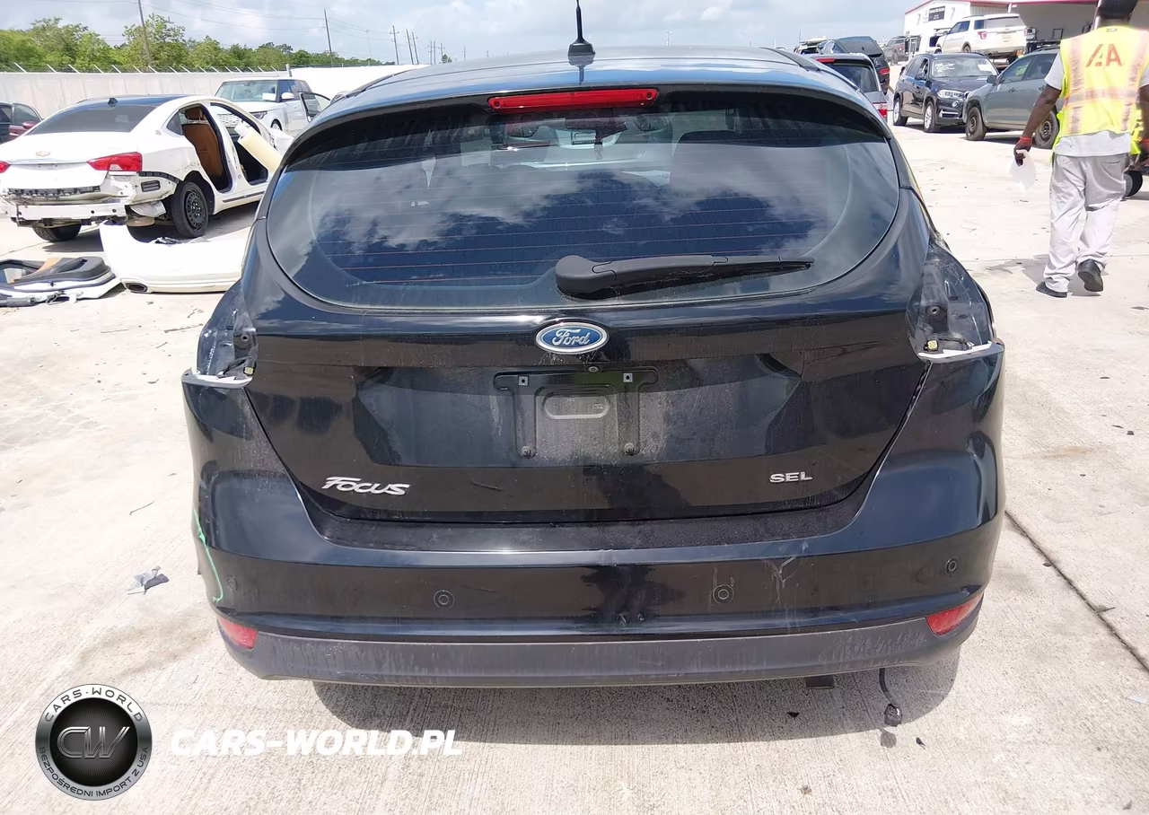 2017 Ford Focus Sel VIN:1FADP3M26HL269842 - 16