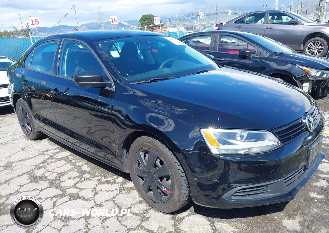2012 Volkswagen Jetta 2.0L S – zdjęcie 1 z 11