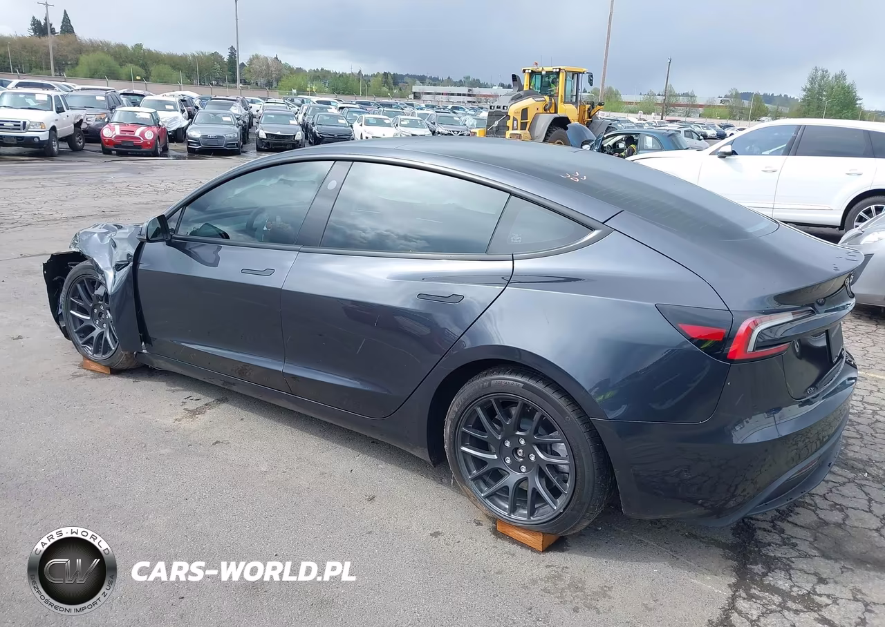 2026 Tesla Model 3 Premium All-Wheel Drive VIN:5YJ3E1EB4TF133722 - 3