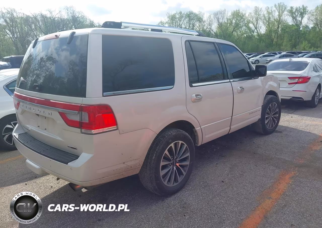 2015 Lincoln Navigator VIN:5LMJJ2JT3FEJ03245 - 4