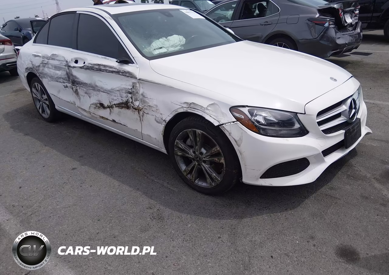 2018 Mercedes-Benz C 300