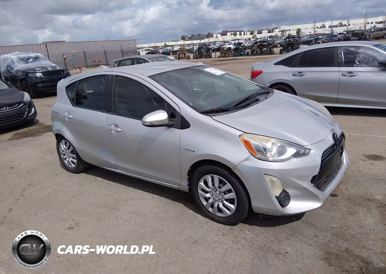 2015 Toyota Prius C One