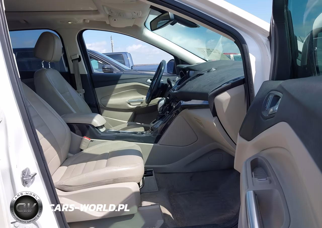 2014 Ford Escape Titanium VIN:1FMCU0J93EUC20632 - 5