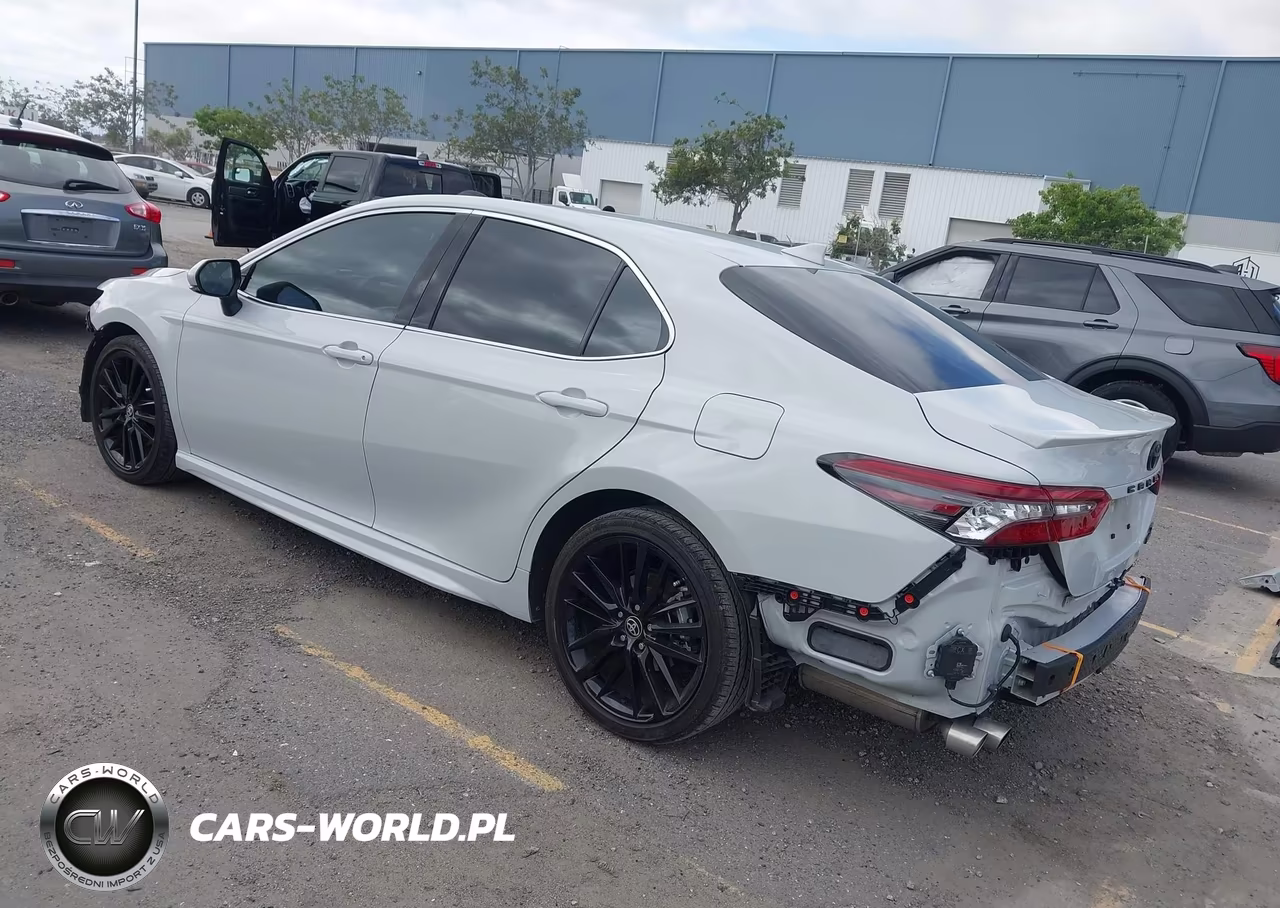 2024 Toyota Camry Hybrid Xse VIN:4T1K31AKXRU078633 - 3