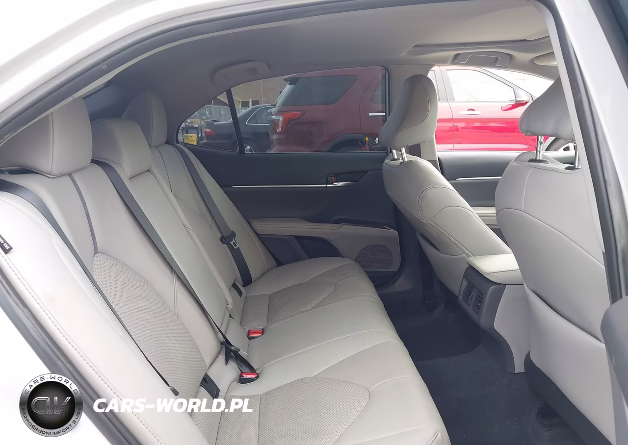 2024 Toyota Camry Hybrid Xse VIN:4T1K31AKXRU078633 - 8