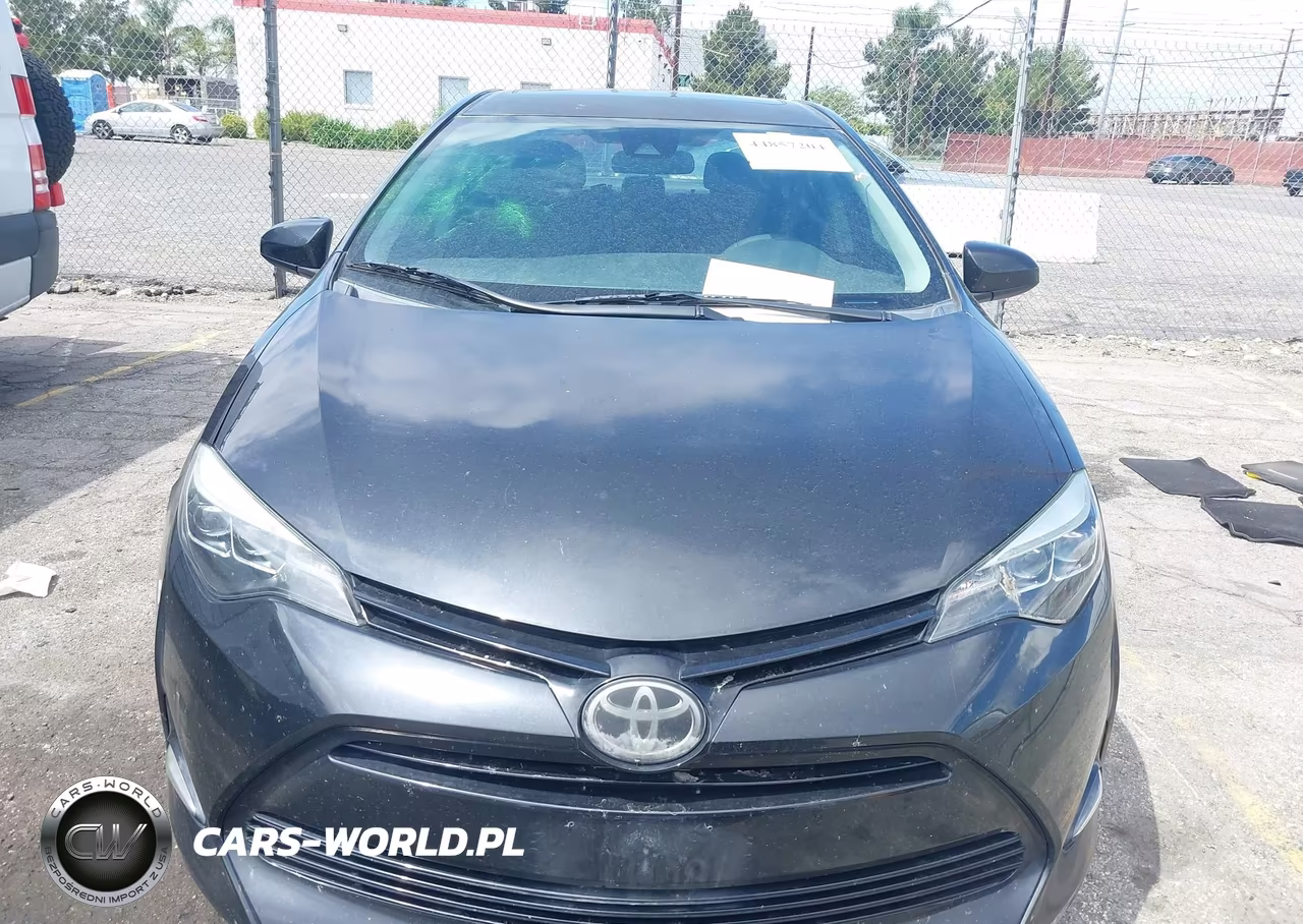 2018 Toyota Corolla Xle VIN:5YFBURHE4JP824043 - 12