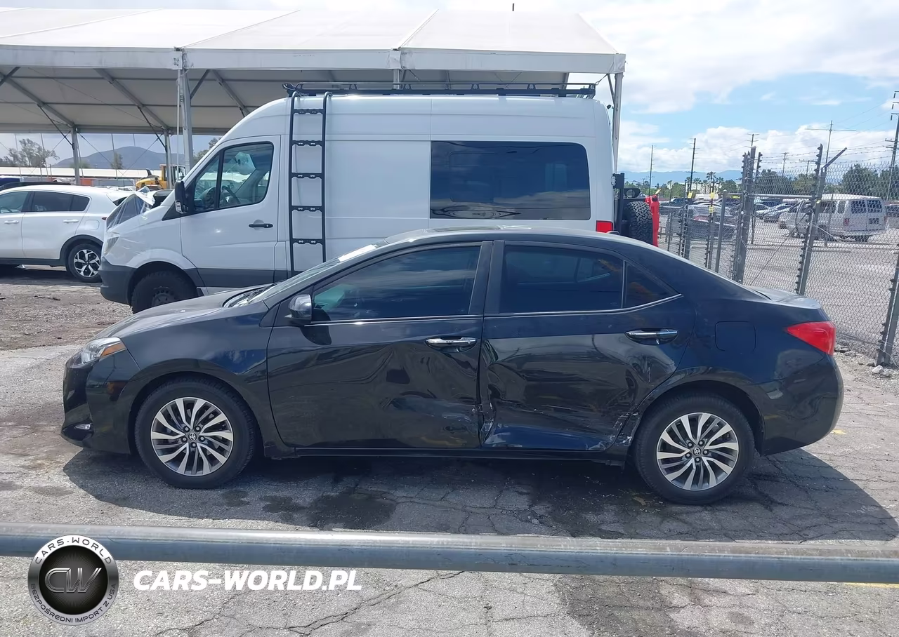 2018 Toyota Corolla Xle VIN:5YFBURHE4JP824043 - 14