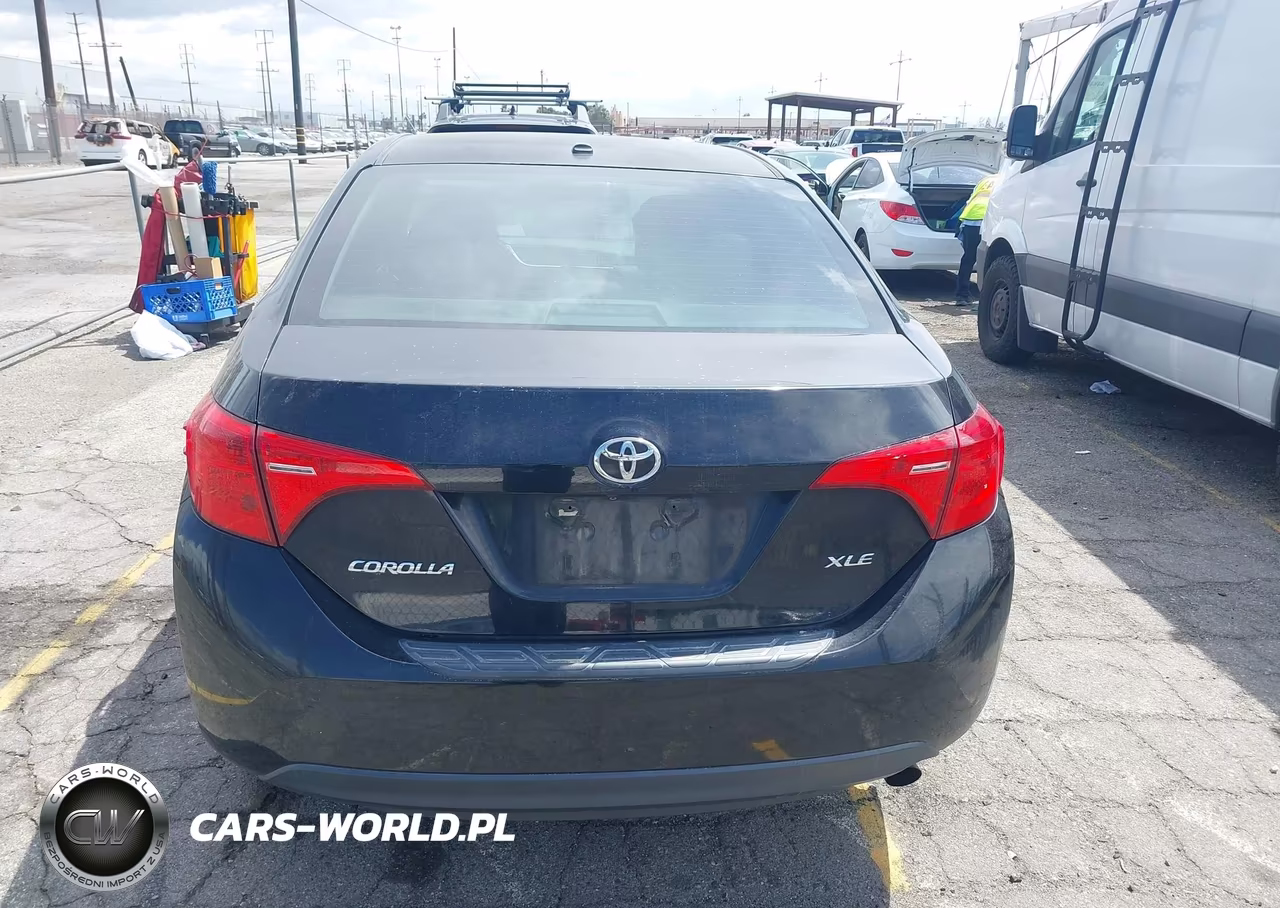 2018 Toyota Corolla Xle VIN:5YFBURHE4JP824043 - 16