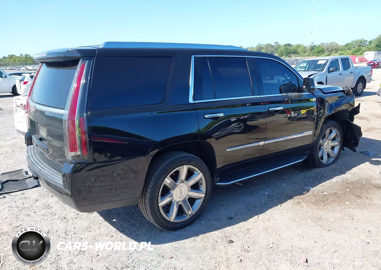 2017 Cadillac Escalade Luxury VIN:1GYS3BKJ9HR324308 - 4