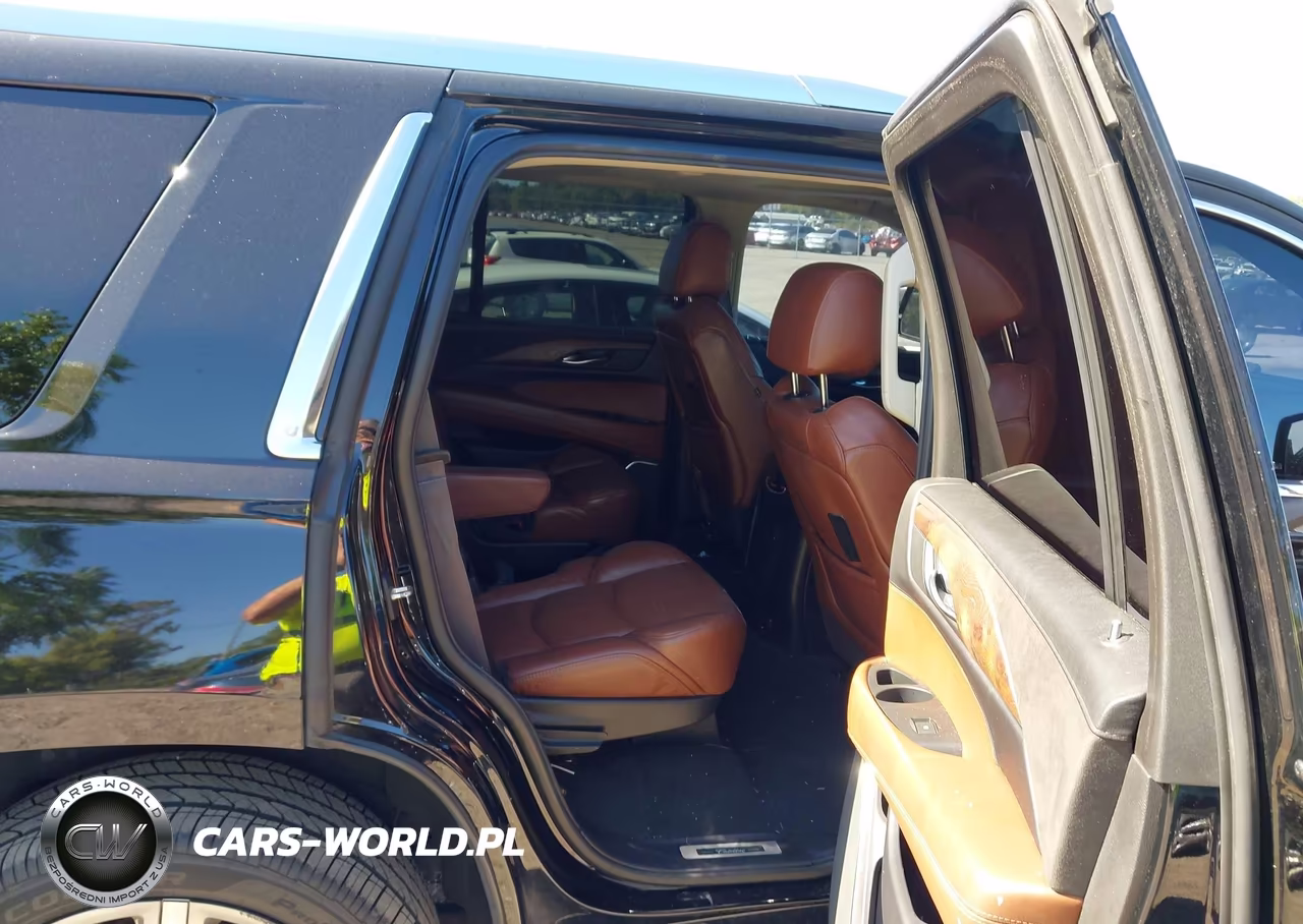 2017 Cadillac Escalade Luxury VIN:1GYS3BKJ9HR324308 - 8