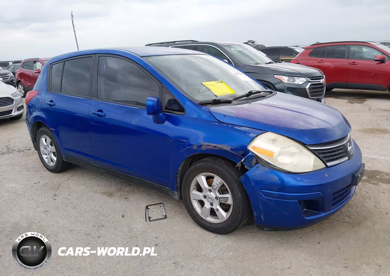 2009 Nissan Versa 1.8S – zdjęcie 1 z 16