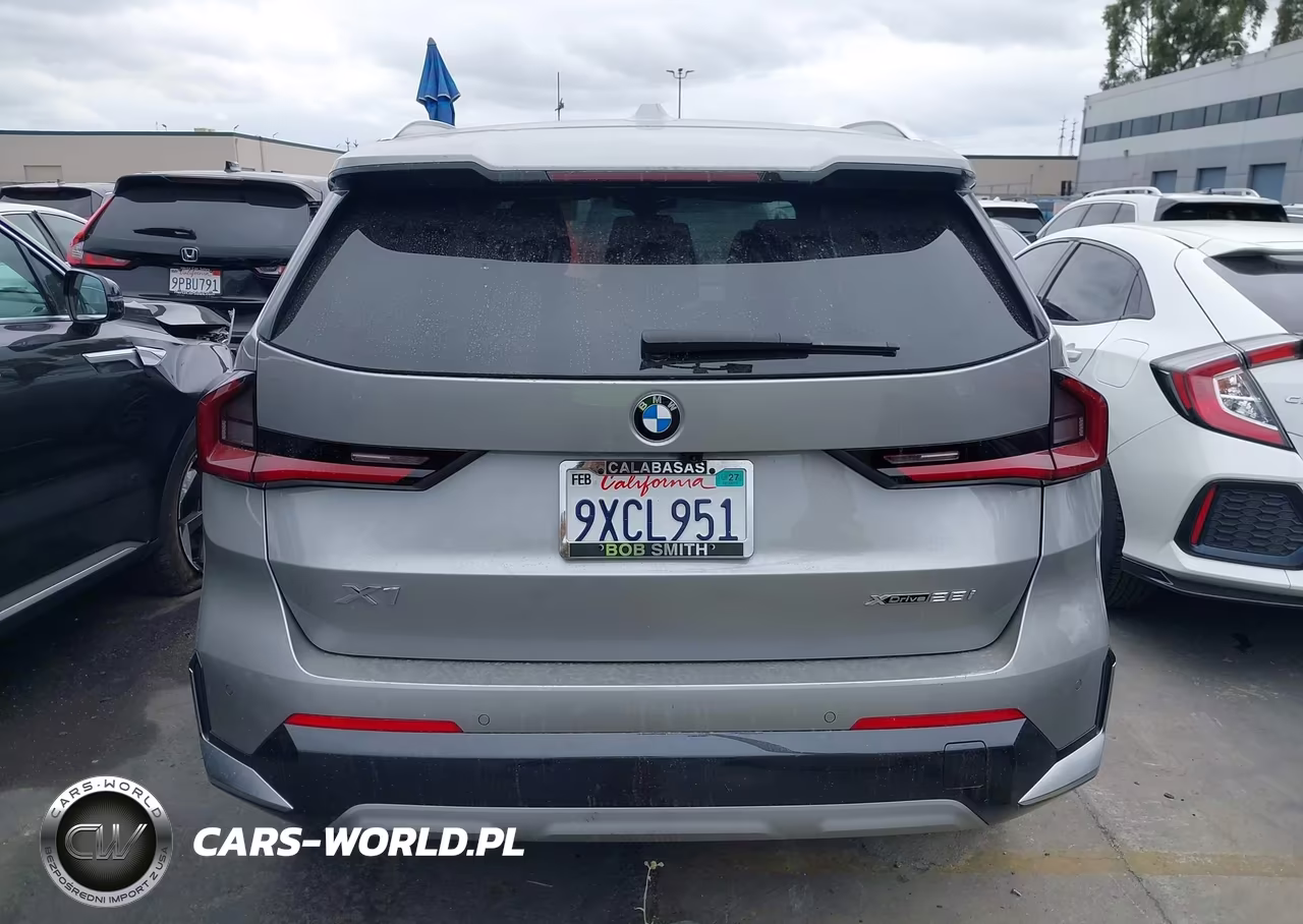 2025 BMW X1 xDrive28I VIN:WBX73EF03S5158478 - 17