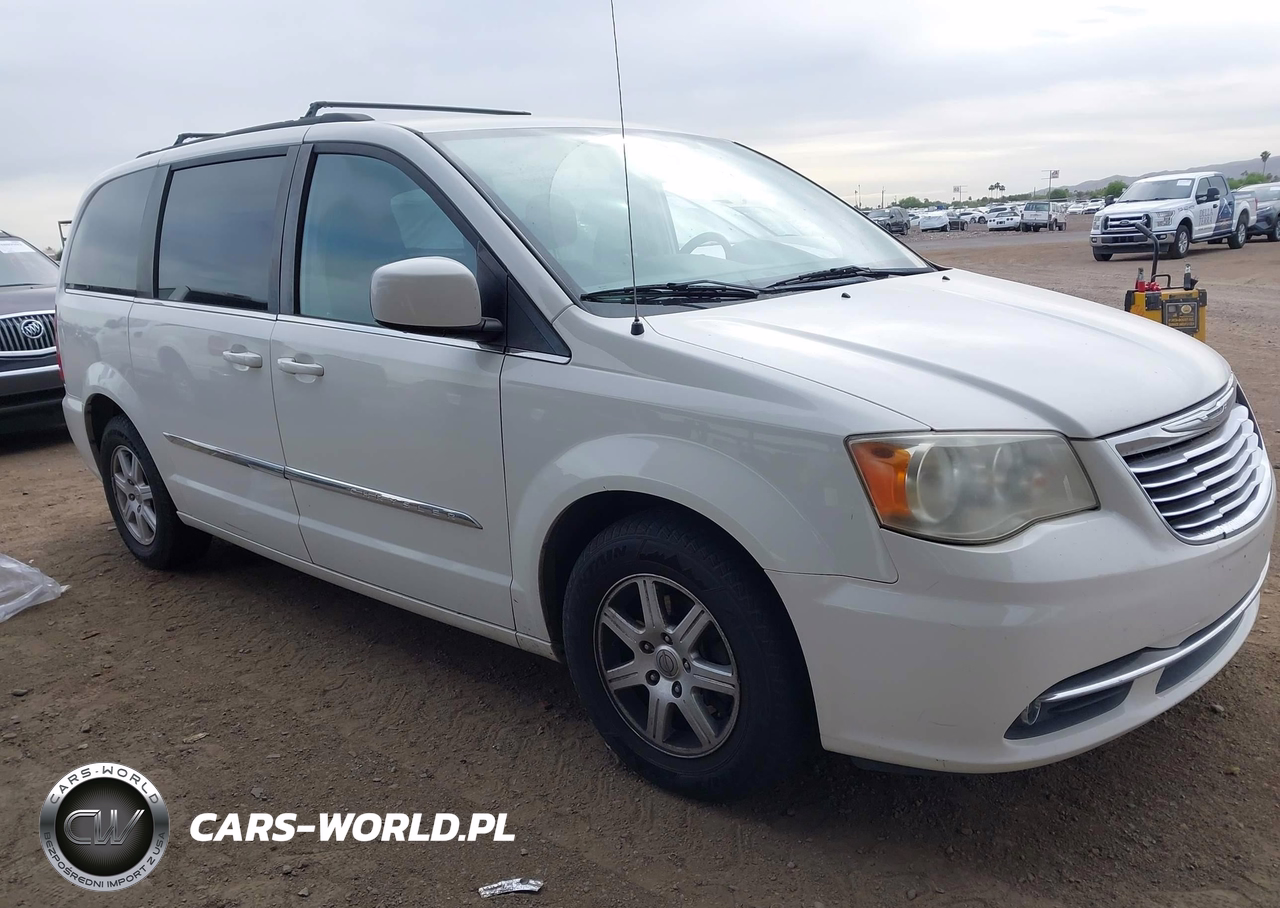 2012 Chrysler Town & Country Touring