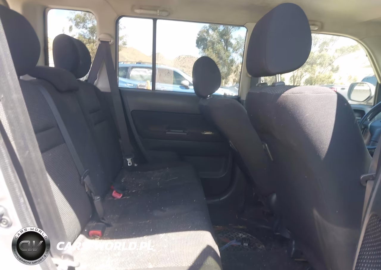 2005 Scion Xb VIN:JTLKT324654024714 - 8