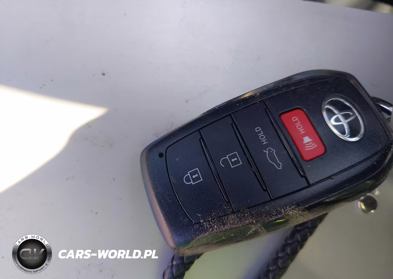 2026 Toyota Camry Se VIN:4T1DAACK2TU222789 - 11