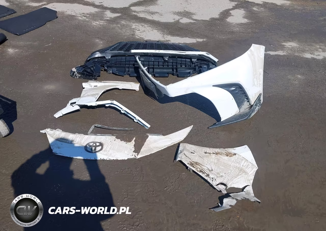 2026 Toyota Camry Se VIN:4T1DAACK2TU222789 - 12