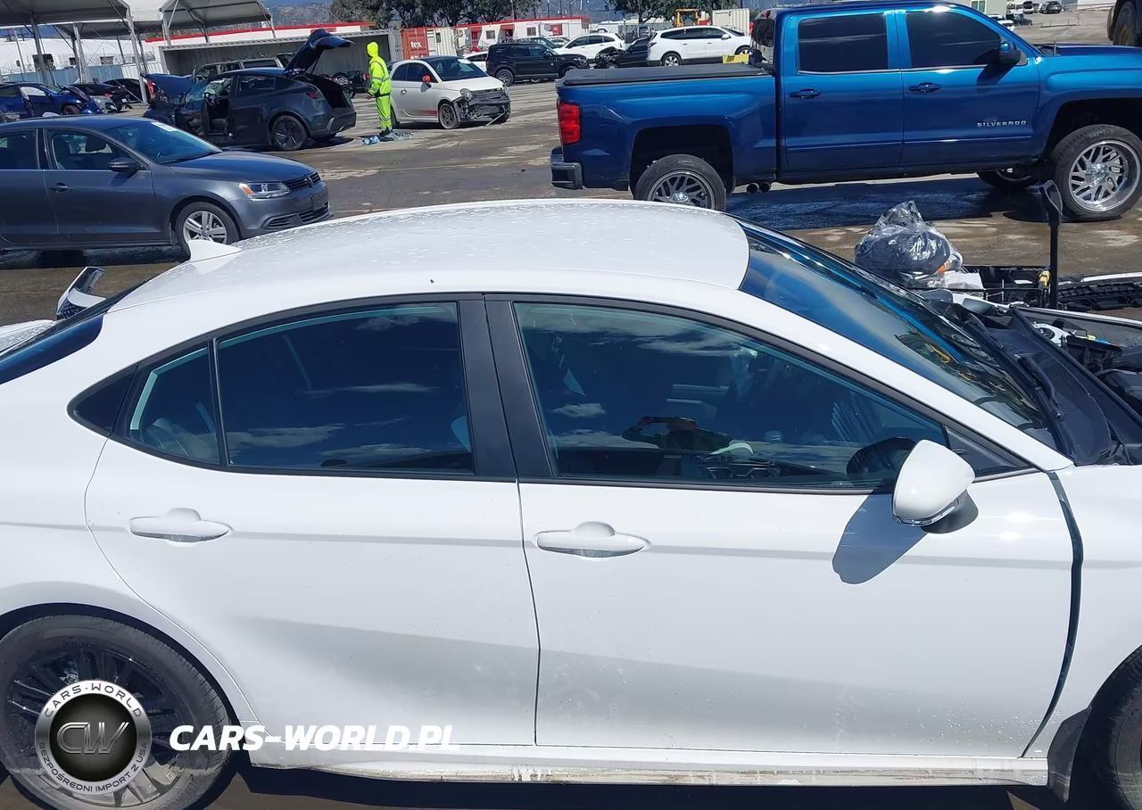 2026 Toyota Camry Se VIN:4T1DAACK2TU222789 - 14