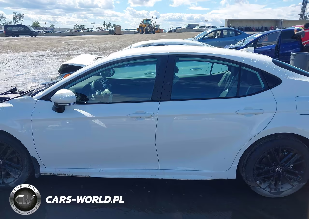 2026 Toyota Camry Se VIN:4T1DAACK2TU222789 - 15