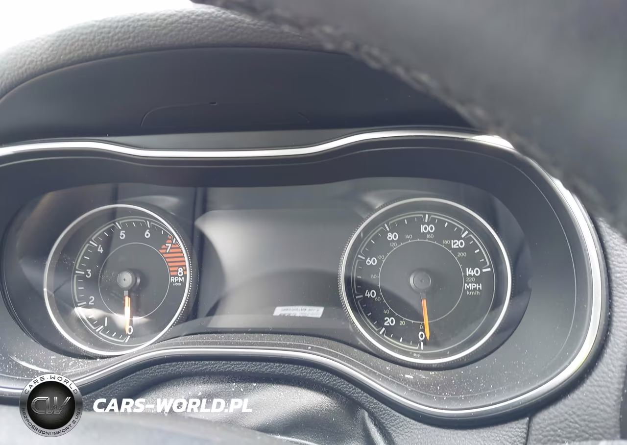 2019 Jeep Cherokee Limited 4X4 VIN:1C4PJMDX5KD253515 - 16