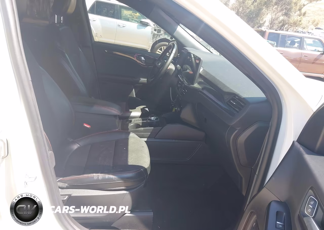 2024 Ford Escape St-Line VIN:1FMCU0MN6RUA04272 - 5