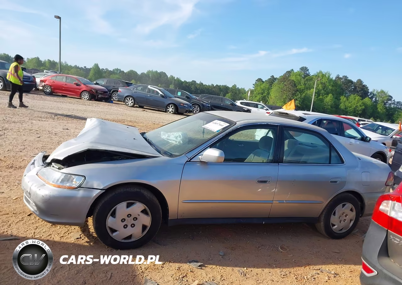 2001 Honda Accord 3.0 Lx VIN:1HGCG16481A069346 - 14