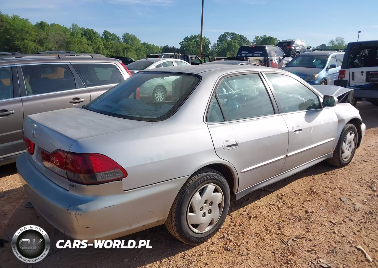 2001 Honda Accord 3.0 Lx VIN:1HGCG16481A069346 - 4