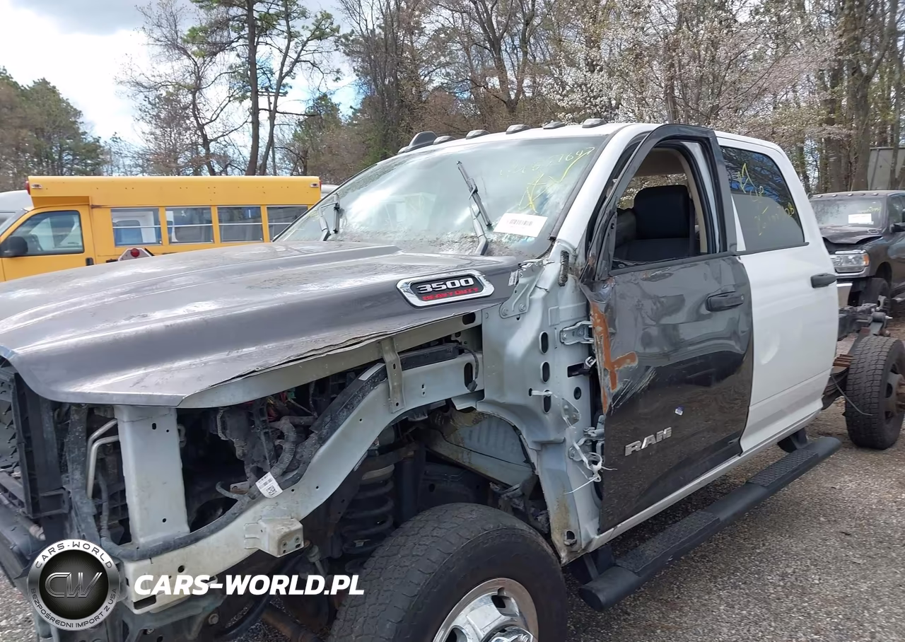 2020 Ram 3500 Tradesman 4X4 8' Box VIN:3C63RRGL7LG155031 - 13