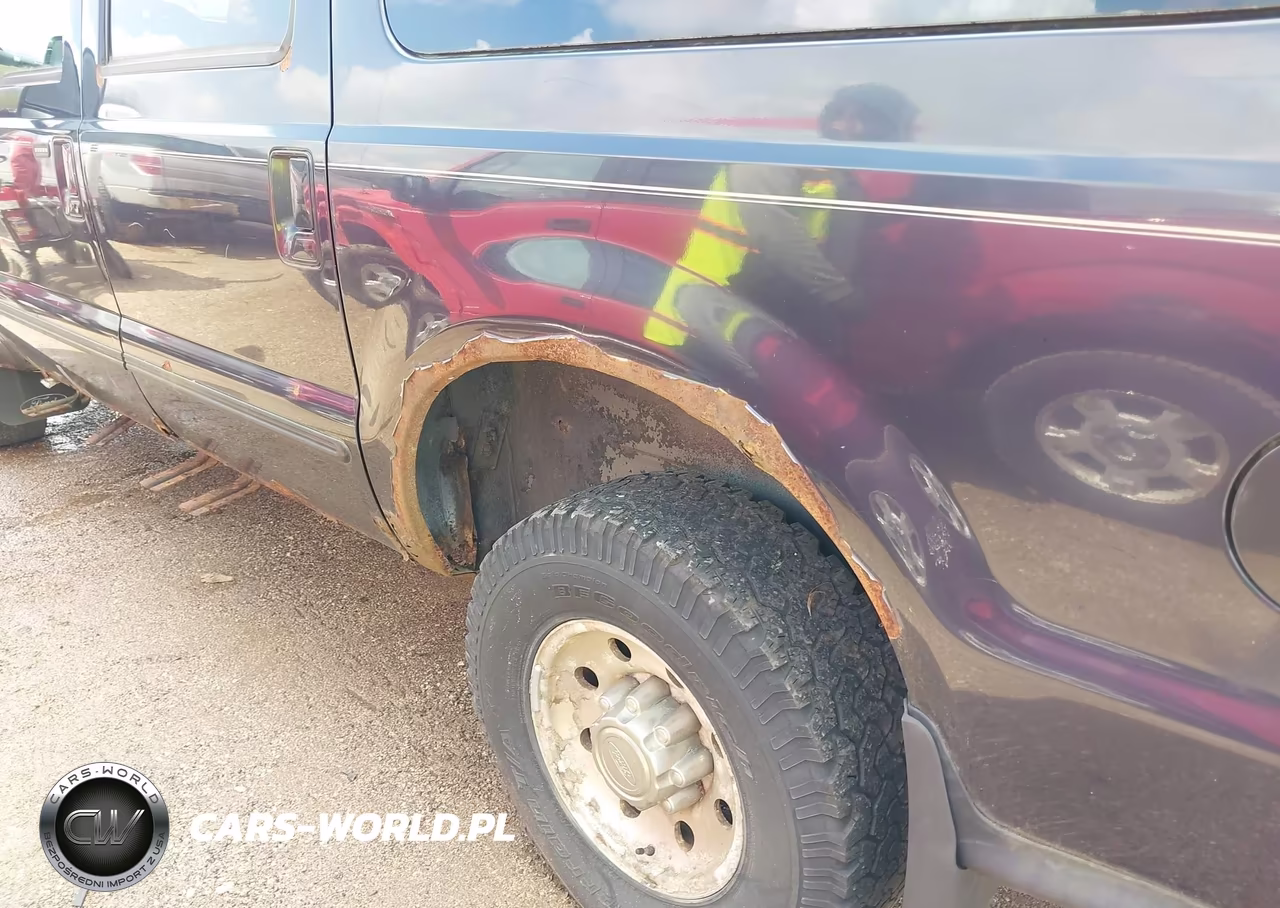 2000 Ford Excursion Xlt VIN:1FMNU41S7YEB00690 - 6