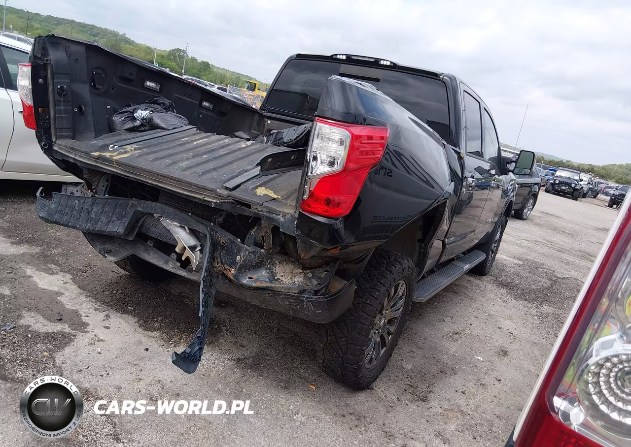 2016 Nissan Titan Xd Platinum Reserve Diesel VIN:1N6BA1F47GN515447 - 4