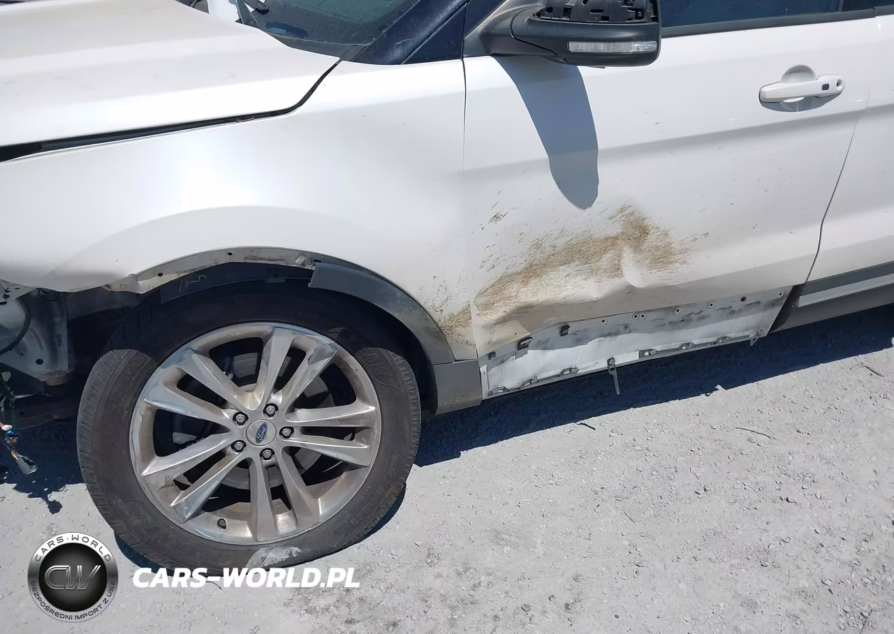 2019 Ford Explorer Xlt VIN:1FM5K8D87KGB52071 - 17