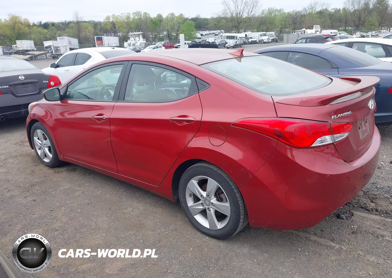 2013 Hyundai Elantra Gls VIN:5NPDH4AEXDH340969 - 3