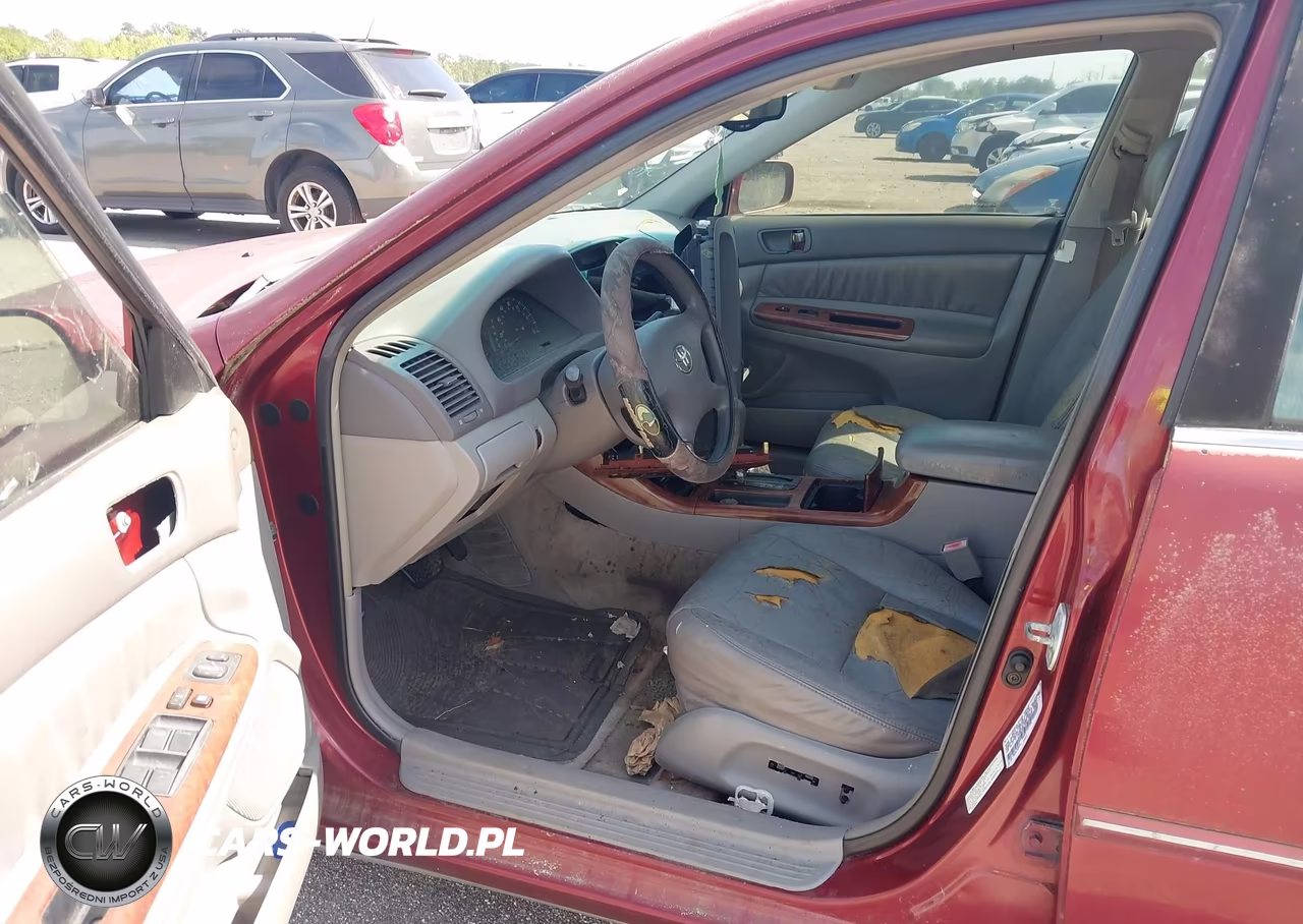 2003 Toyota Camry Xle VIN:4T1BE32K73U142557 - 5