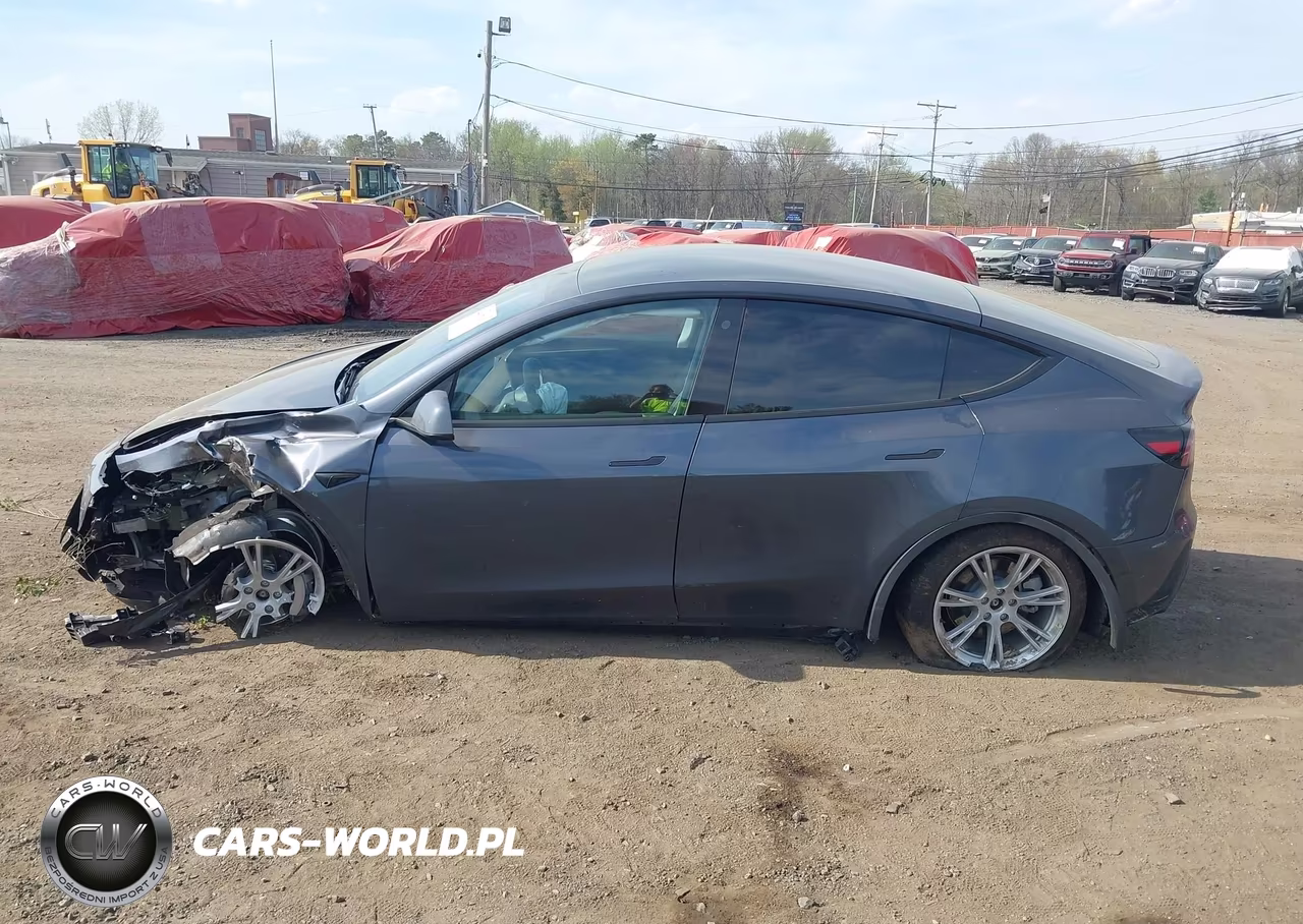 2023 Tesla Model Y Awd-Long Range Dual Motor All-Wheel Drive VIN:7SAYGDEE5PA045649 - 13