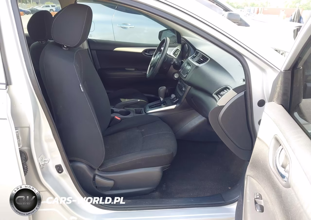 2018 Nissan Sentra S VIN:3N1AB7AP7JY301930 - 5