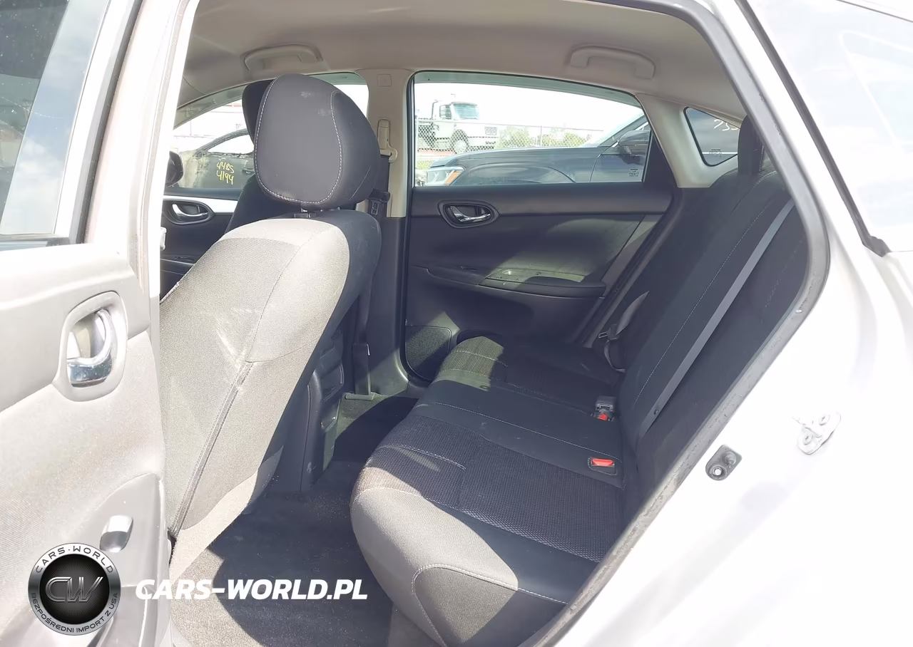 2018 Nissan Sentra S VIN:3N1AB7AP7JY301930 - 8