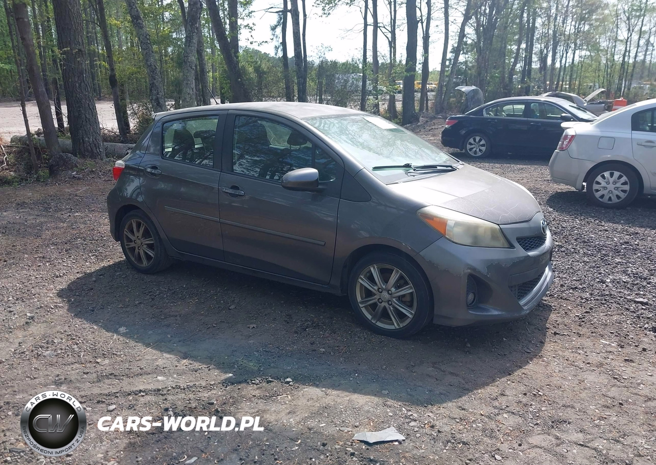 2012 Toyota Yaris Se