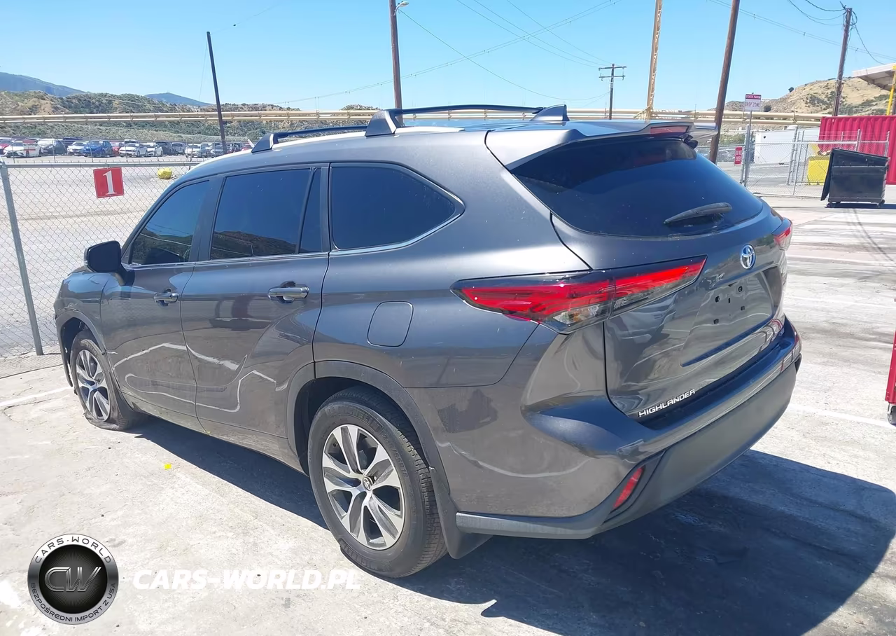 2023 Toyota Highlander Xle VIN:5TDKDRAH8PS005248 - 3