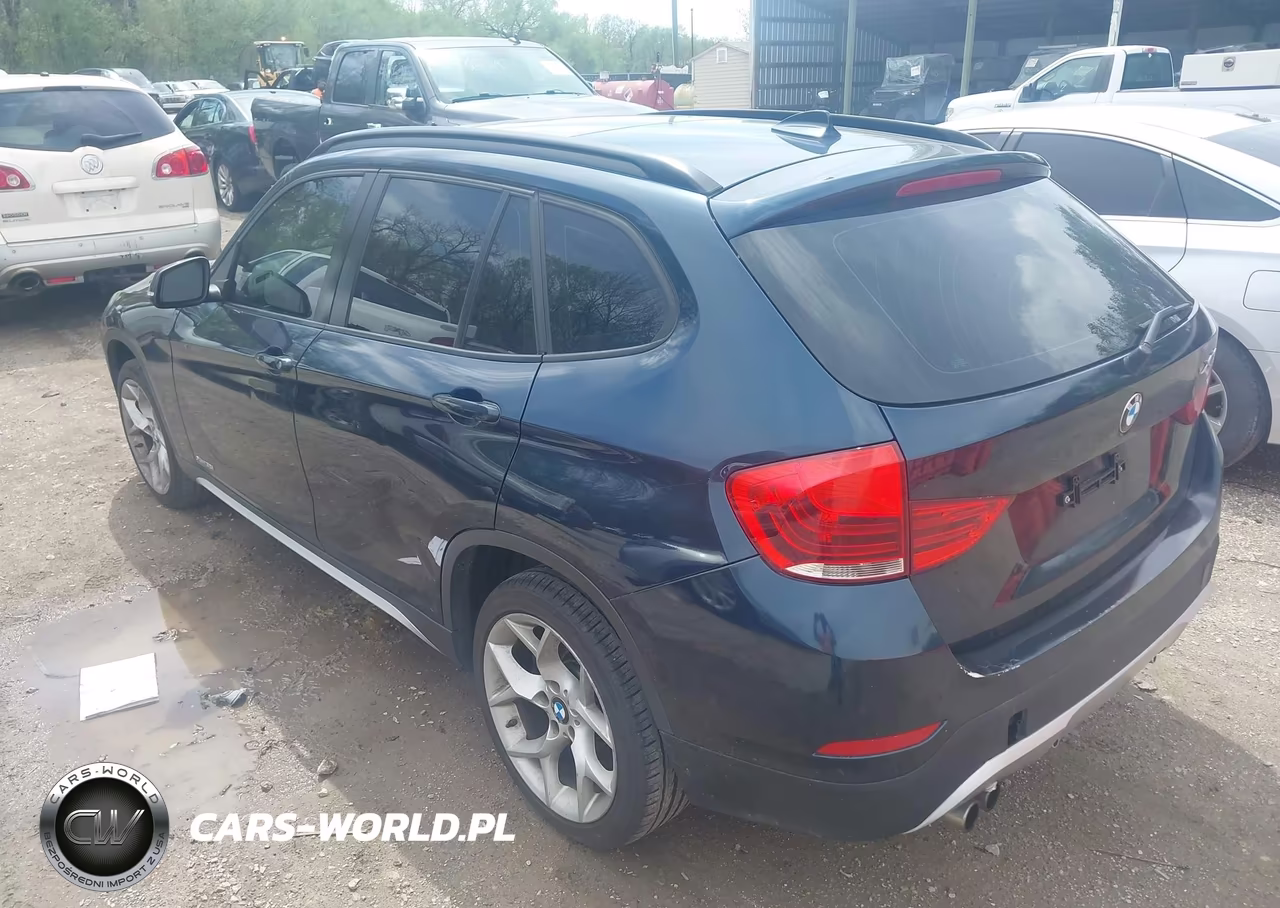 2013 BMW X1 xDrive35I VIN:WBAVM5C54DVL63647 - 3
