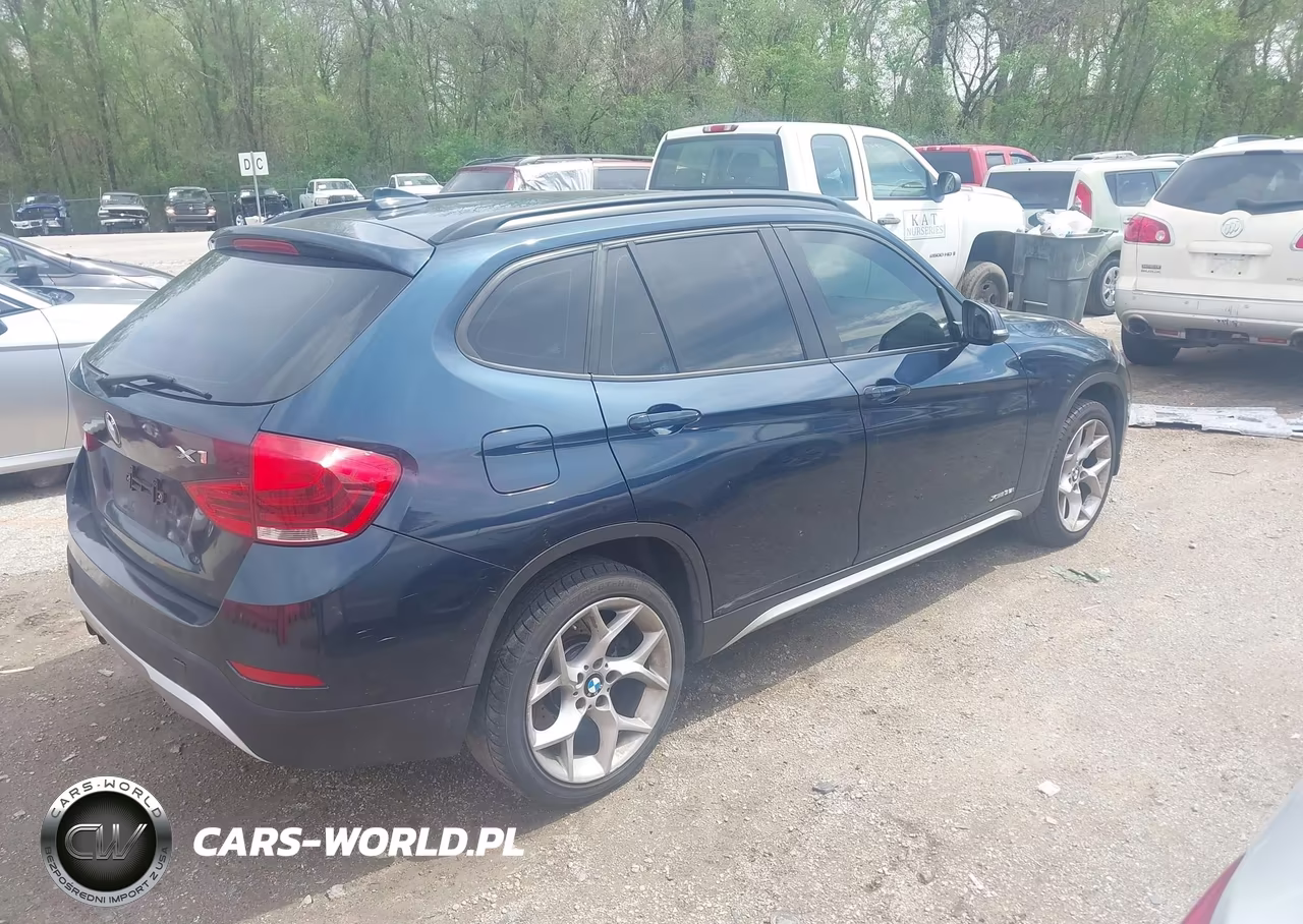 2013 BMW X1 xDrive35I VIN:WBAVM5C54DVL63647 - 4