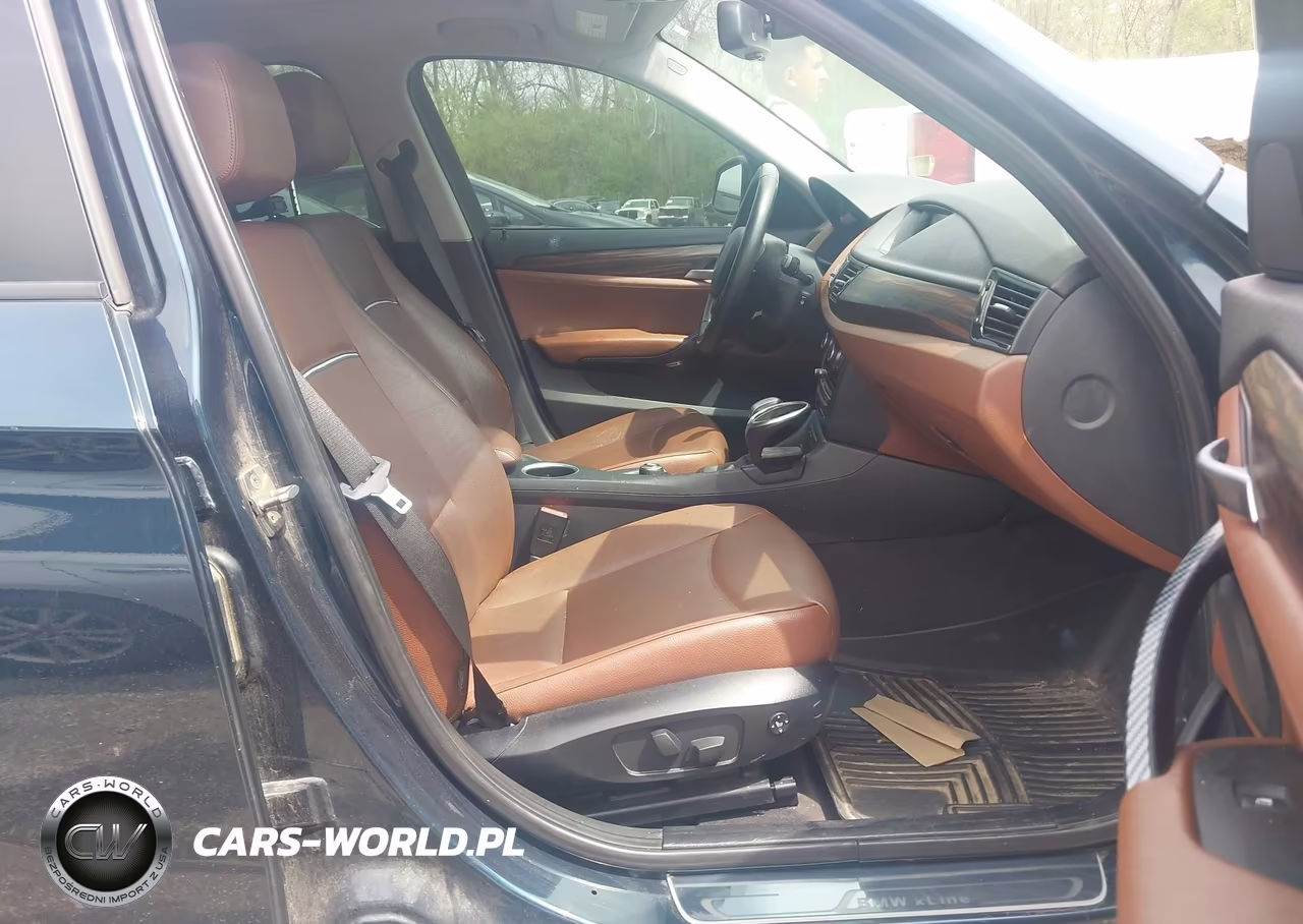 2013 BMW X1 xDrive35I VIN:WBAVM5C54DVL63647 - 5