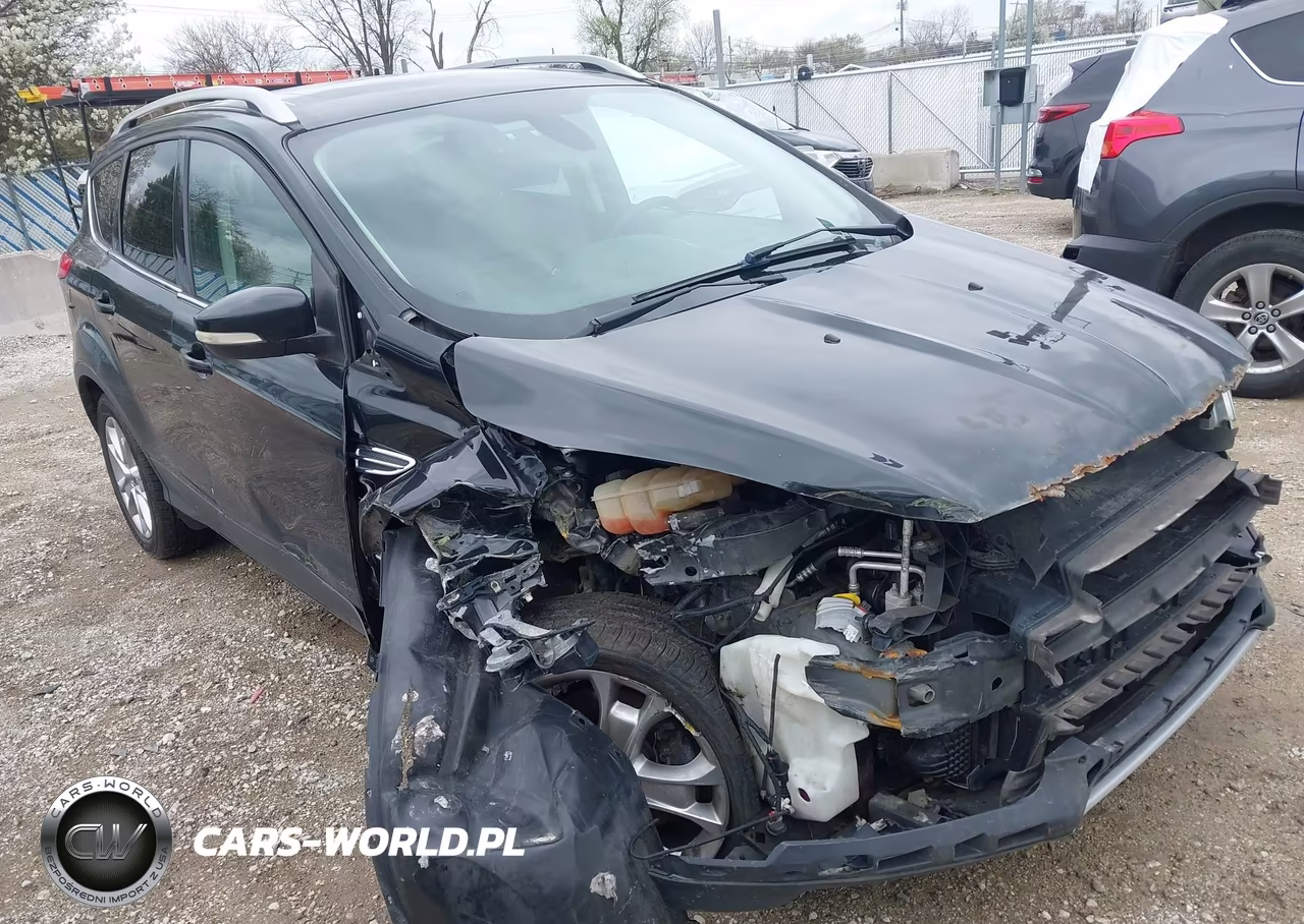 2015 Ford Escape Titanium – zdjęcie 1 z 16